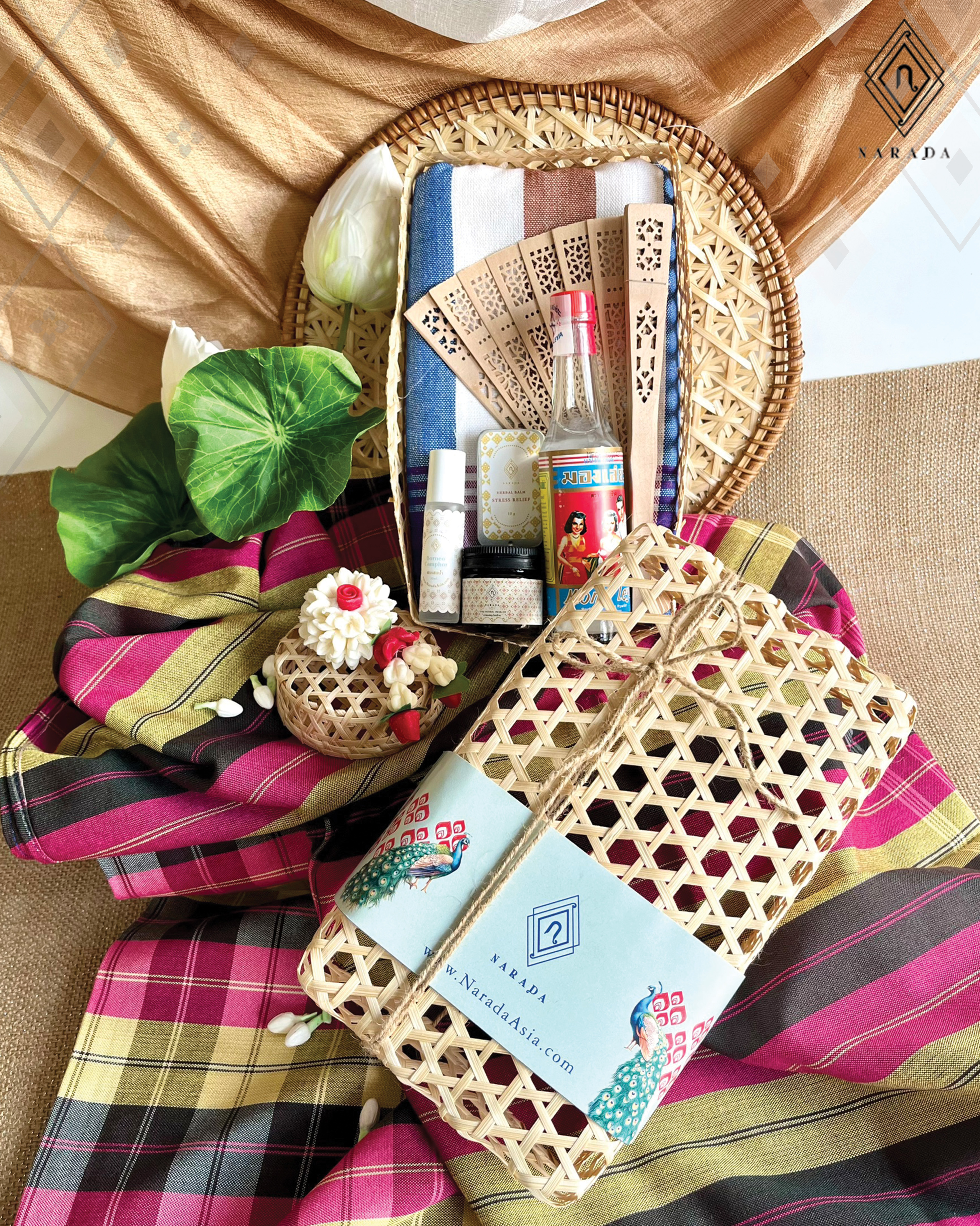 Traditional Thai Sarong Set with Refreshing Aromatic Tofu in a Woven Wicker Box - TT199