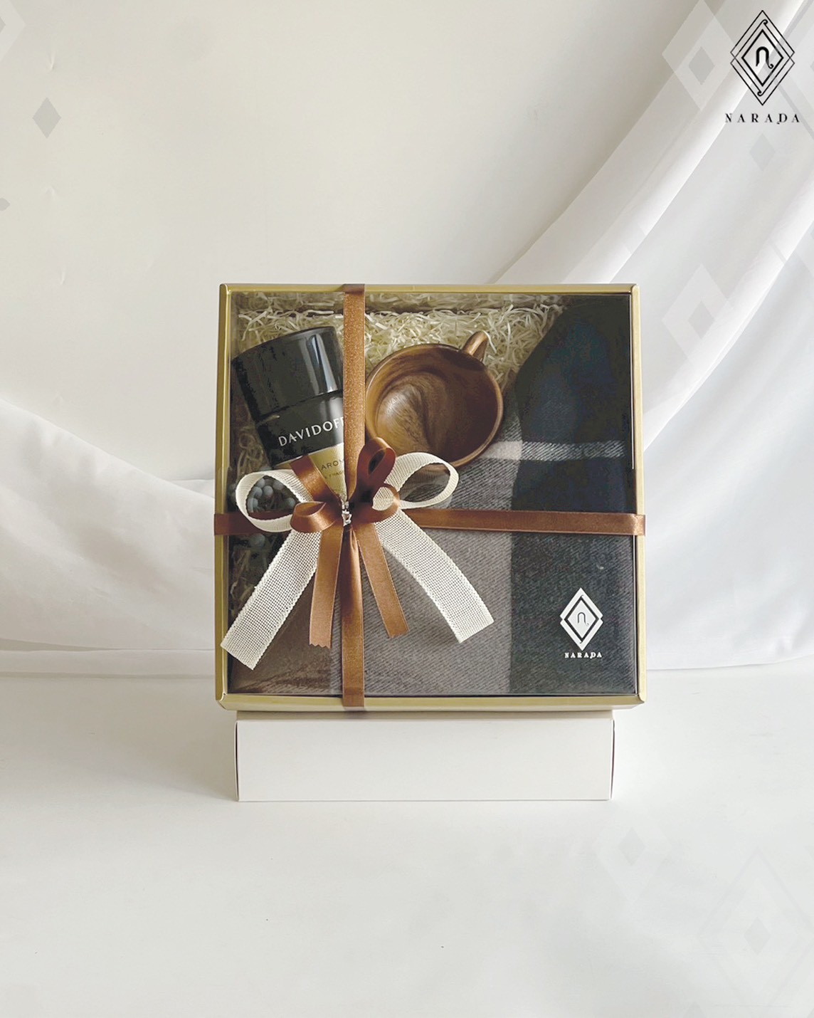 ผ้าแคชมีน่า พร้อมกาแฟบดและแก้วไม้ - TT183