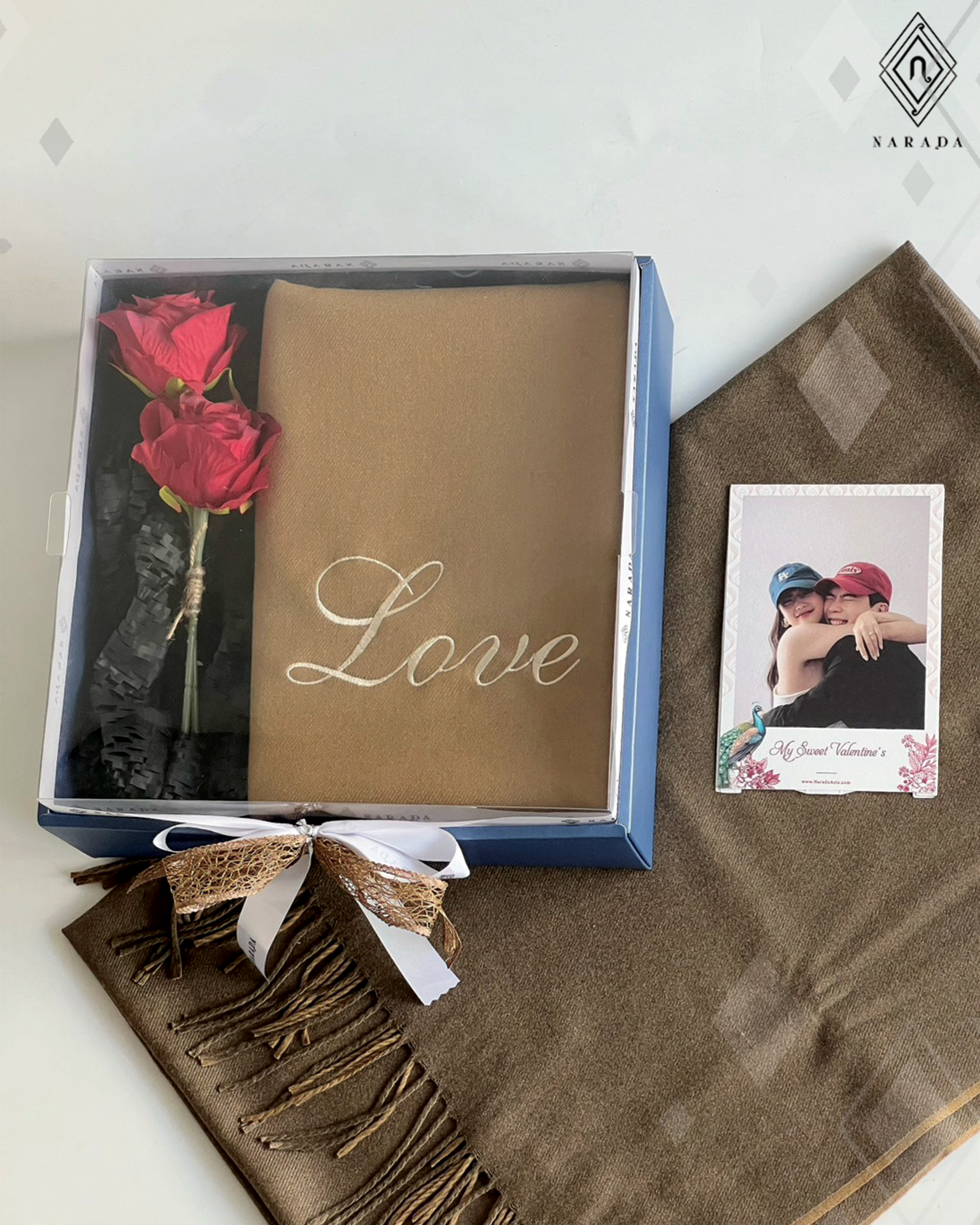 ผ้าพันคอแคชเมียร์ปักชื่อ 2 โทน ของขวัญวาเลนไทน์ - V9